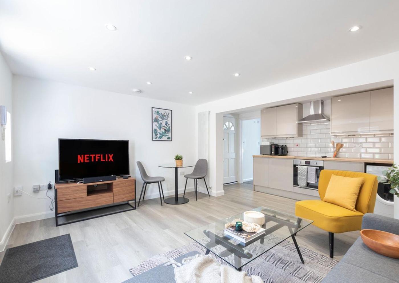 Apartment The White House By Select Sa *