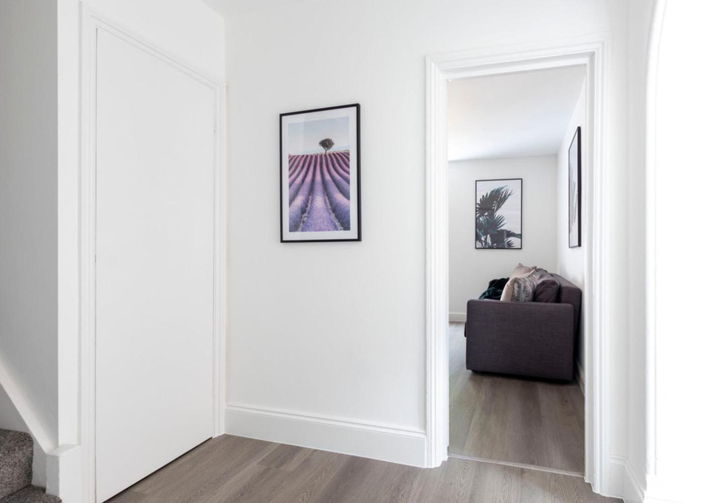 Apartment The White House By Select Sa